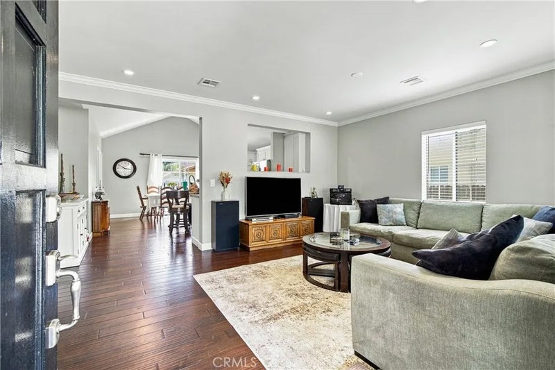 810 W Olive Avenue