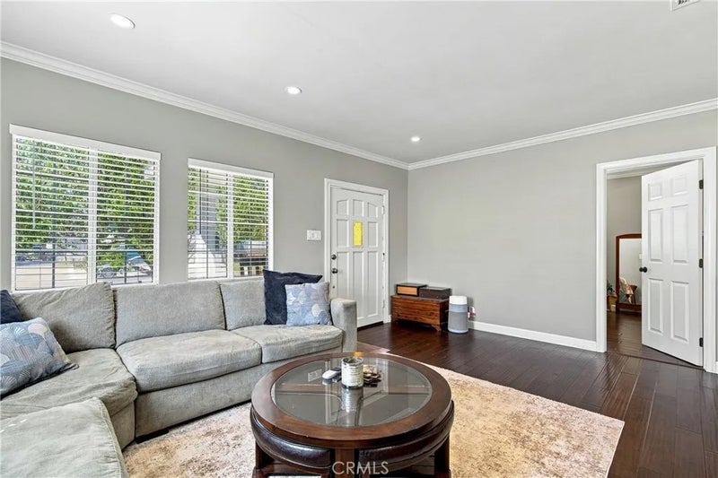810 W Olive Avenue