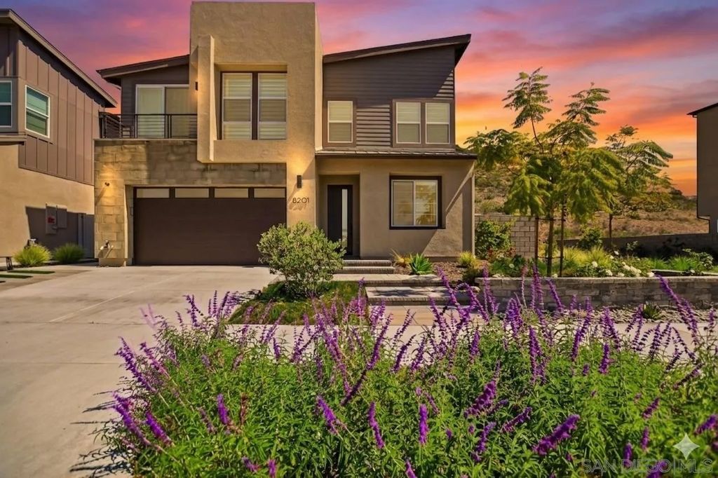 Photo of 8201 Rose Quartz Cir, San Diego, CA 92126 (MLS # 260006942)