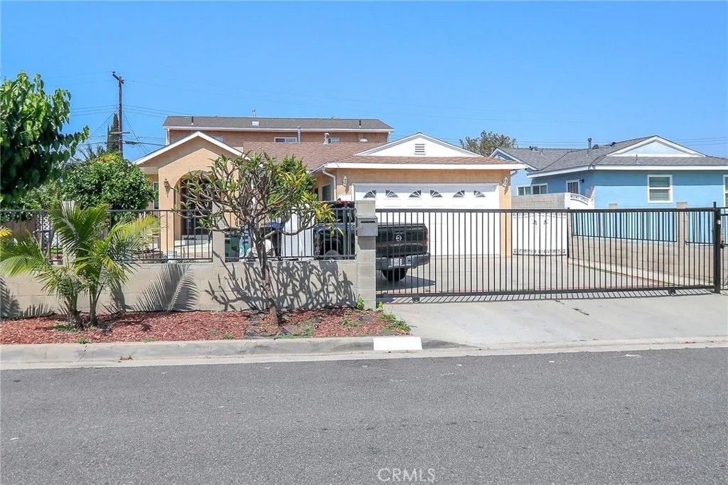 Photo of 1423 Barford Ave, Hacienda Heights, CA 91745 (MLS # WS26071187)