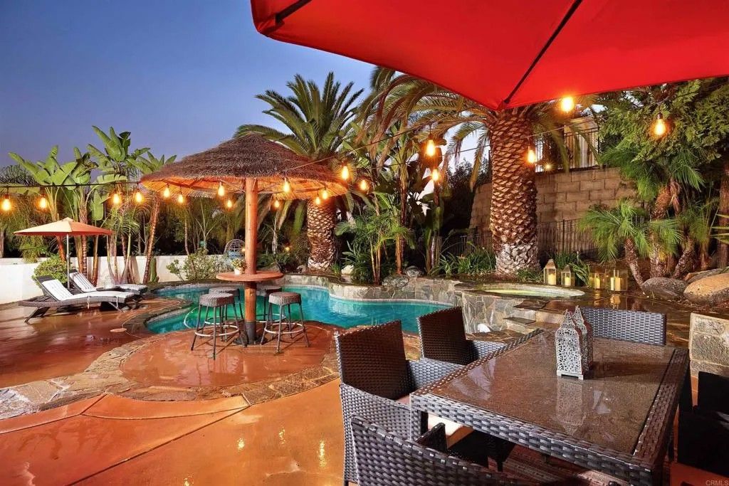 Photo of 797 Vista Canyon Circle, Vista, CA 92084 (MLS # NDP2600234)