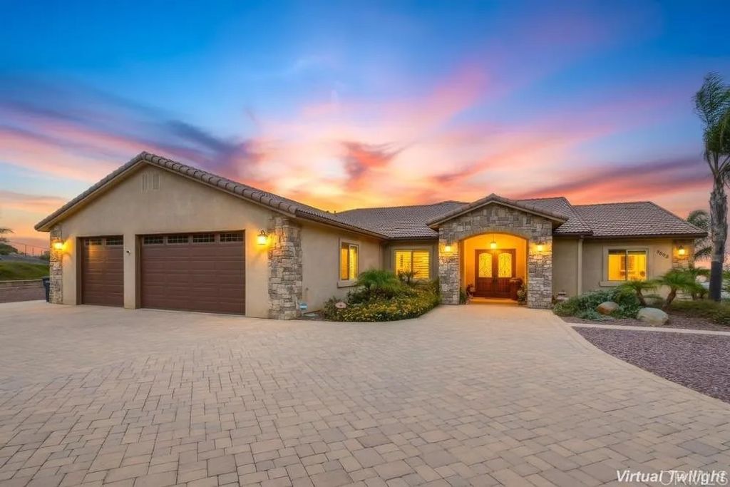 Photo of 2893 Overland Passage, Alpine, CA 91901 (MLS # PTP2600183)