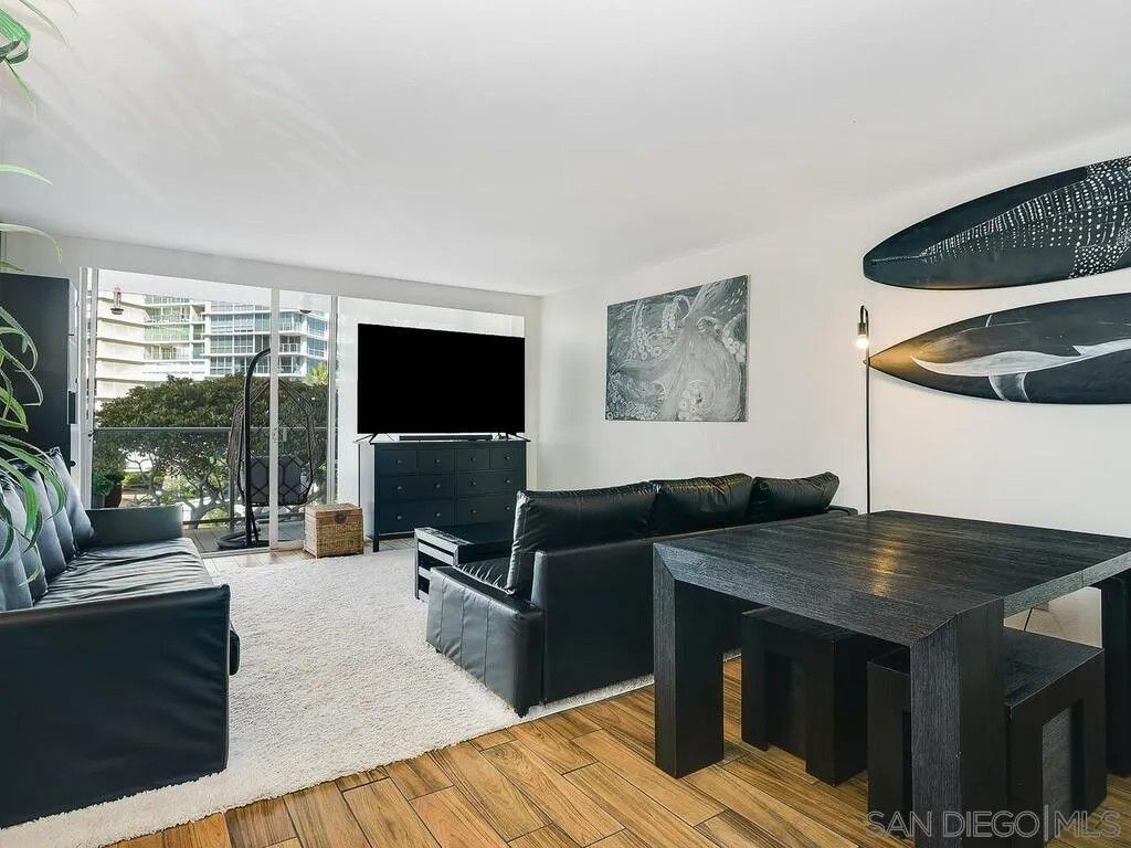 Photo of 1830 Avenida Del Mundo #403, Coronado, CA 92118 (MLS # 250041521)