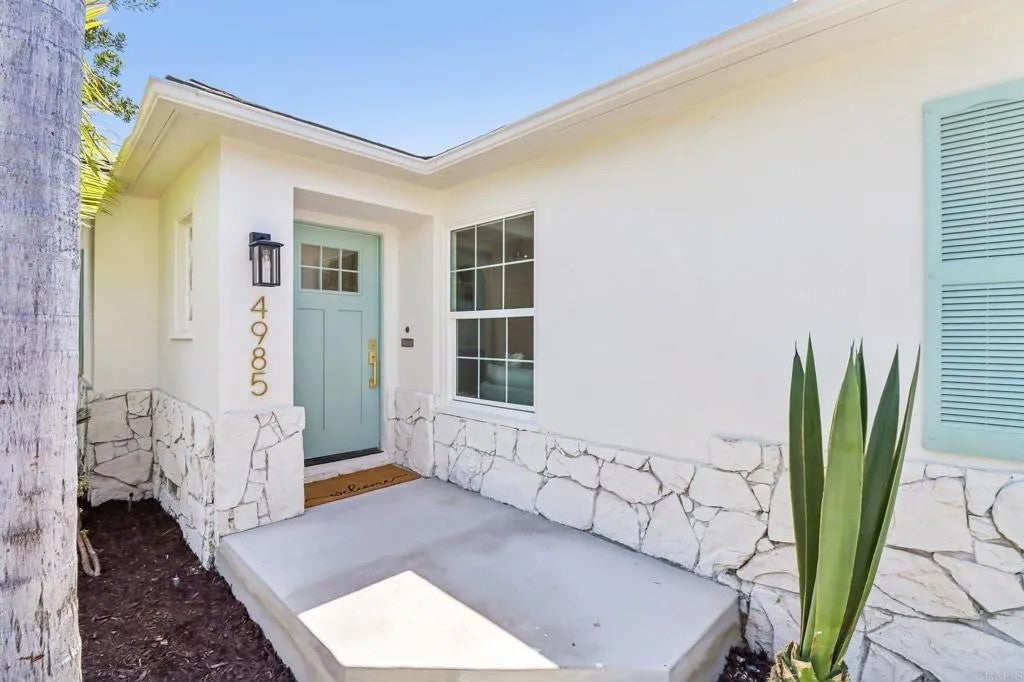 4985 Lucille Drive