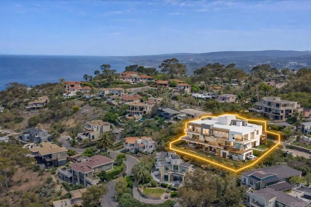 Photo of 7170 Encelia Dr, La Jolla, CA 92037 (MLS # PTP2508713)