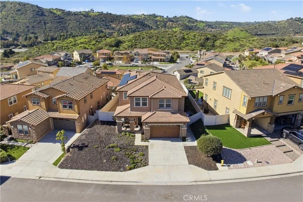 Photo of 346 Ventasso Way, Fallbrook, CA 92028 (MLS # SW26008896)