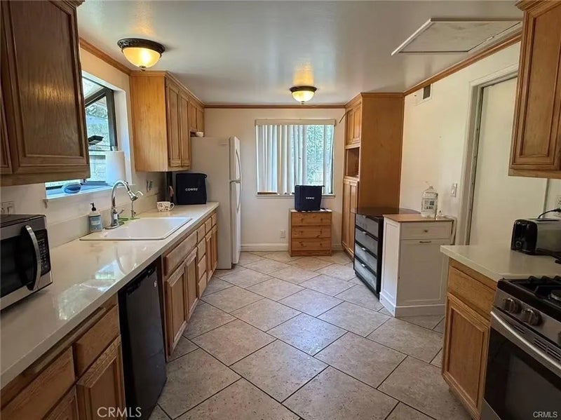 20744 Earlgate