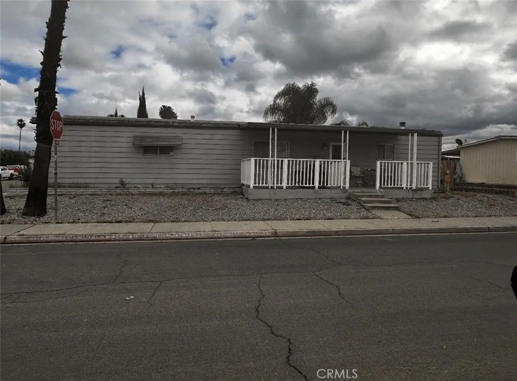 Photo of 1797 W Johnston Ave, Hemet, CA 92545 (MLS # IV26038267)