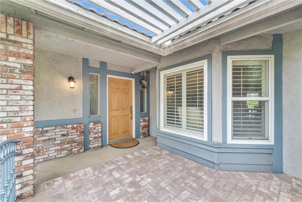 6225 Cliff Court