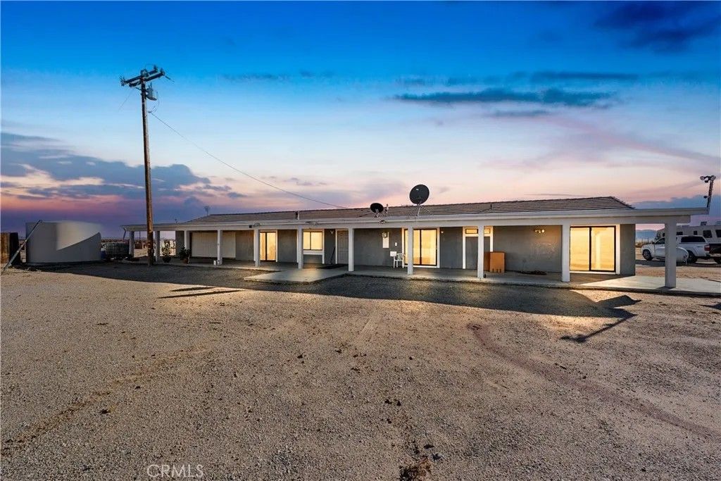 Photo of 49225 West 45th St, Lancaster, CA 93536 (MLS # SR25269666)