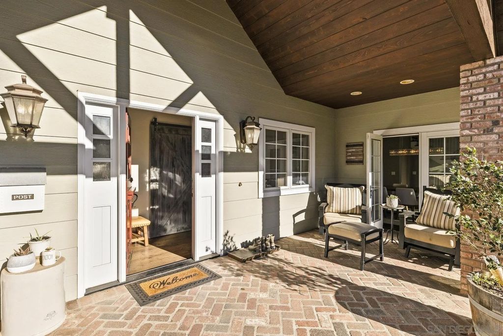 Photo of 20455 Elfin Forest Road, Escondido, CA 92029 (MLS # 250039097)