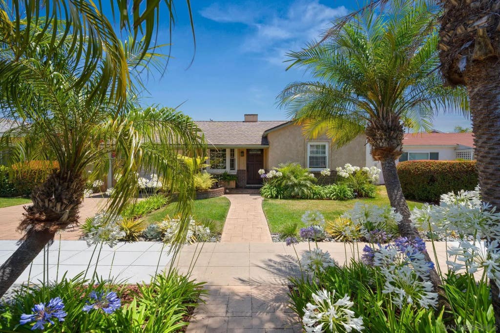 Photo of 1343 Emerald St, San Diego, CA 92109 (MLS # 260018454)