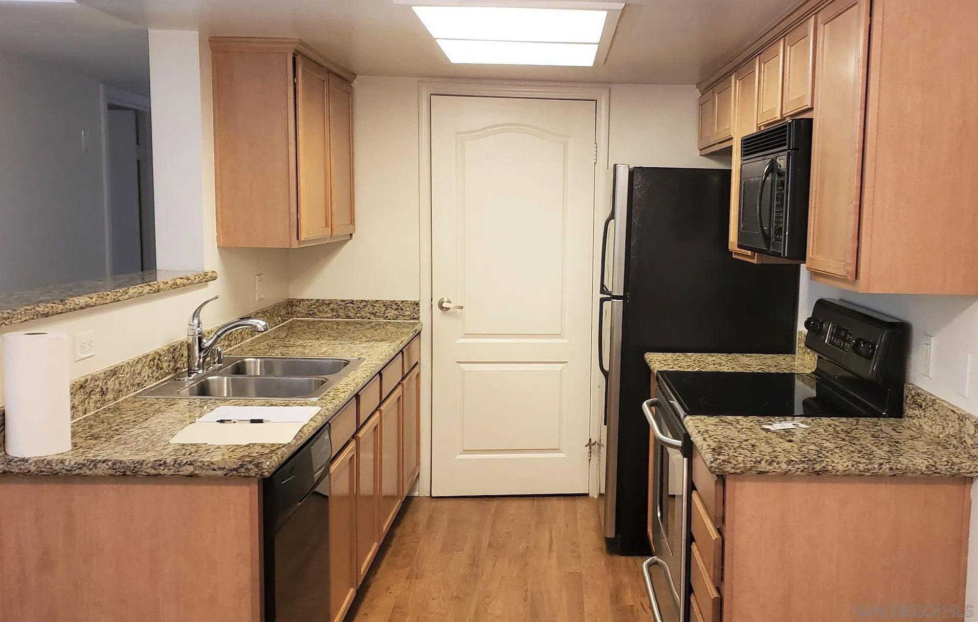 12039 Alta Carmel 147