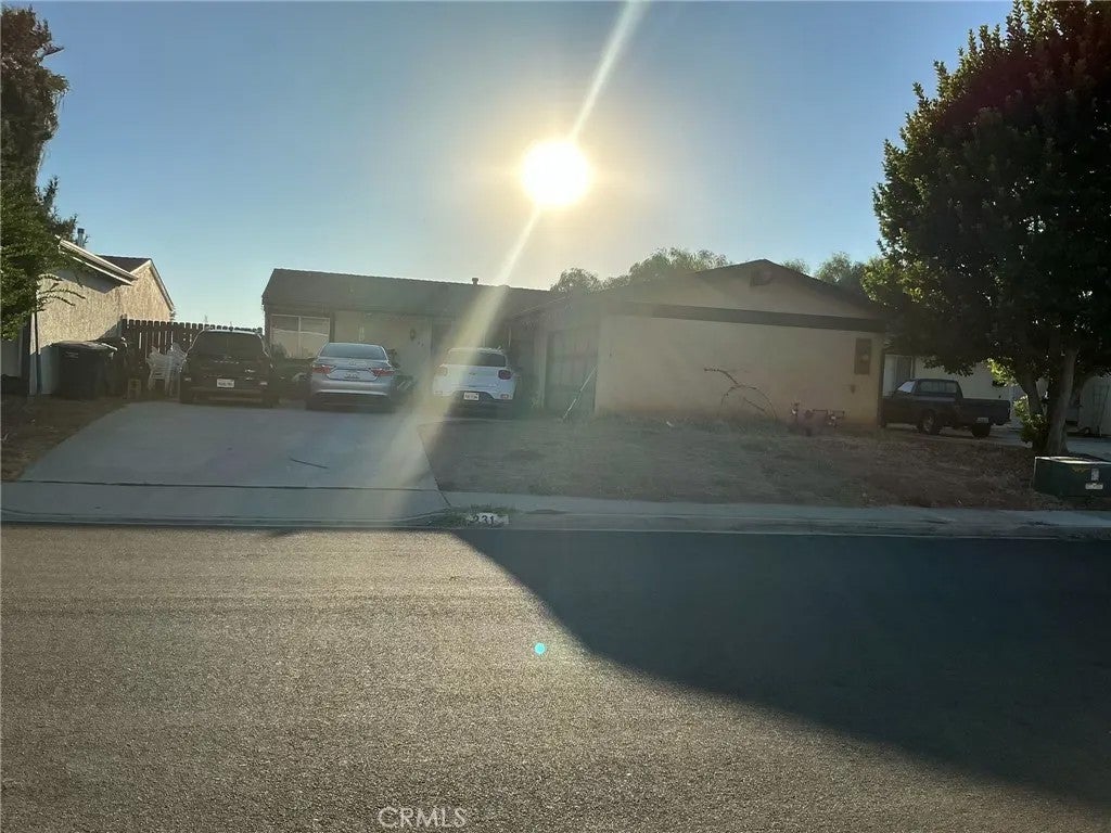 Photo of 231 James ST, Escondido, CA 92027 (MLS # DW26217938)
