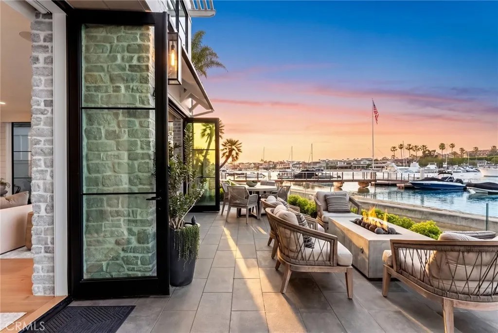 409 North Bayfront