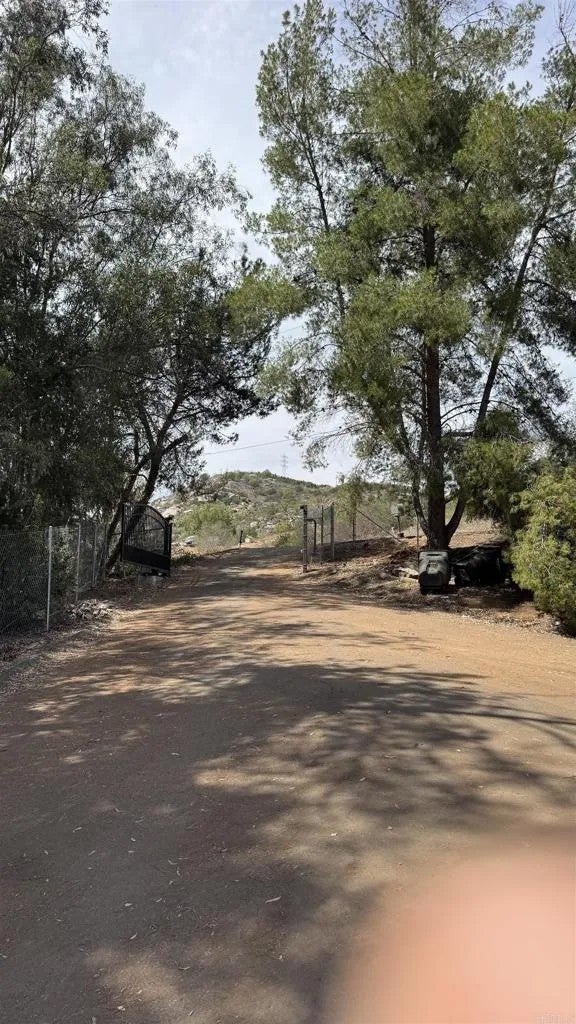 Photo of 11271 Calle Oro Verde, Valley Center, CA 92082 (MLS # NDP2609609)