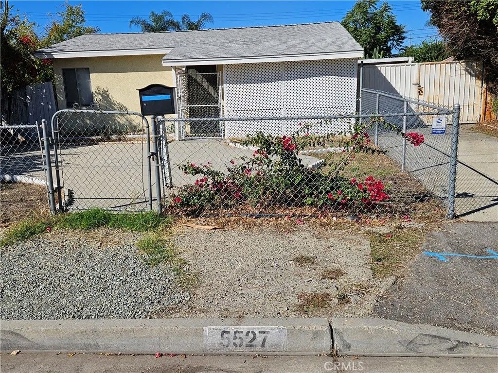 Photo of 5527 N Gareloch Ave, Azusa, CA 91702 (MLS # PW25265008)