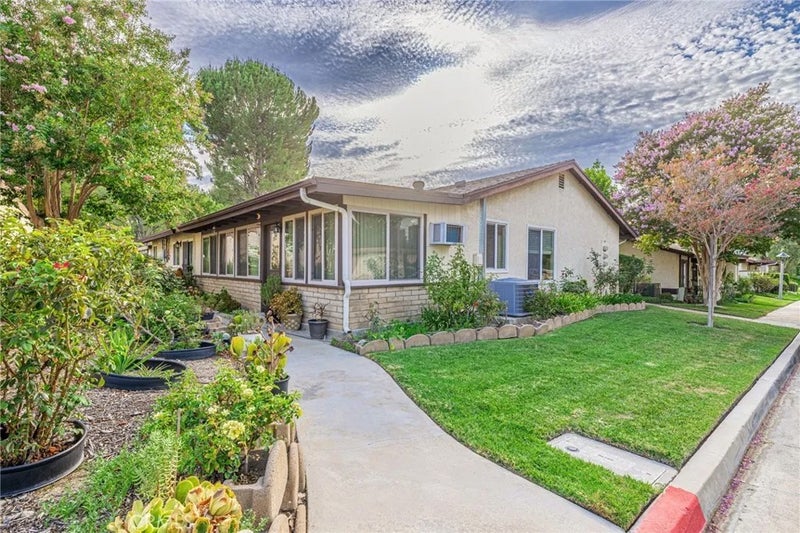 26337 Oak Highland Drive A
