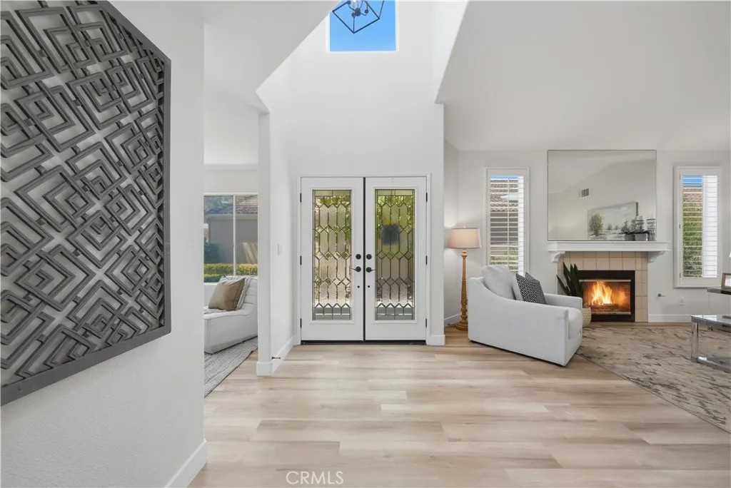 40502 Via Amapola
