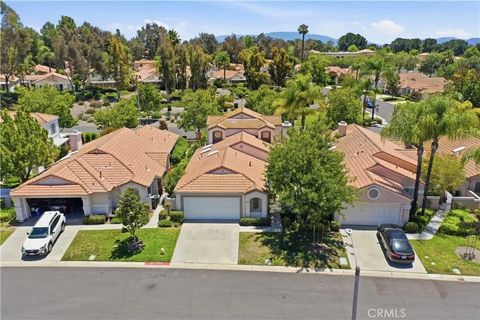 Photo of 40502 Via Amapola, Murrieta, CA 92562 (MLS # SW26125898)