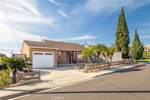 Photo of 22709 Gaycrest Avenue, Torrance, CA 90505 (MLS # PV25239751)
