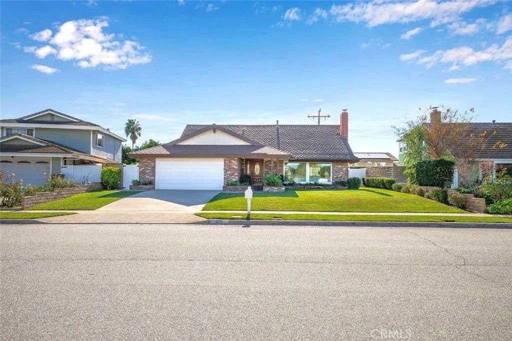 Photo of 370 Vesuvius Dr, Brea, CA 92823 (MLS # PW26001665)