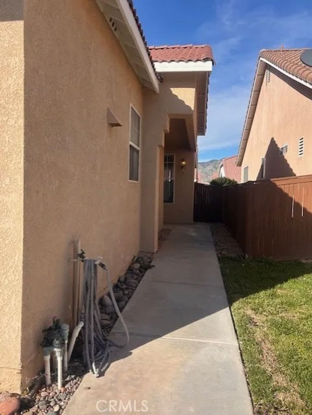 Photo of 747 Camino De Oro, San Jacinto, CA 92583 (MLS # IG26010630)