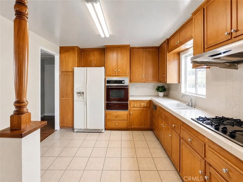 367 Bourdet