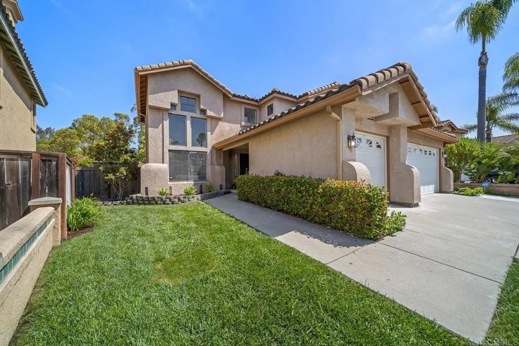 Photo of 1215 Calle Ultimo, Oceanside, CA 92056 (MLS # NDP2606147)
