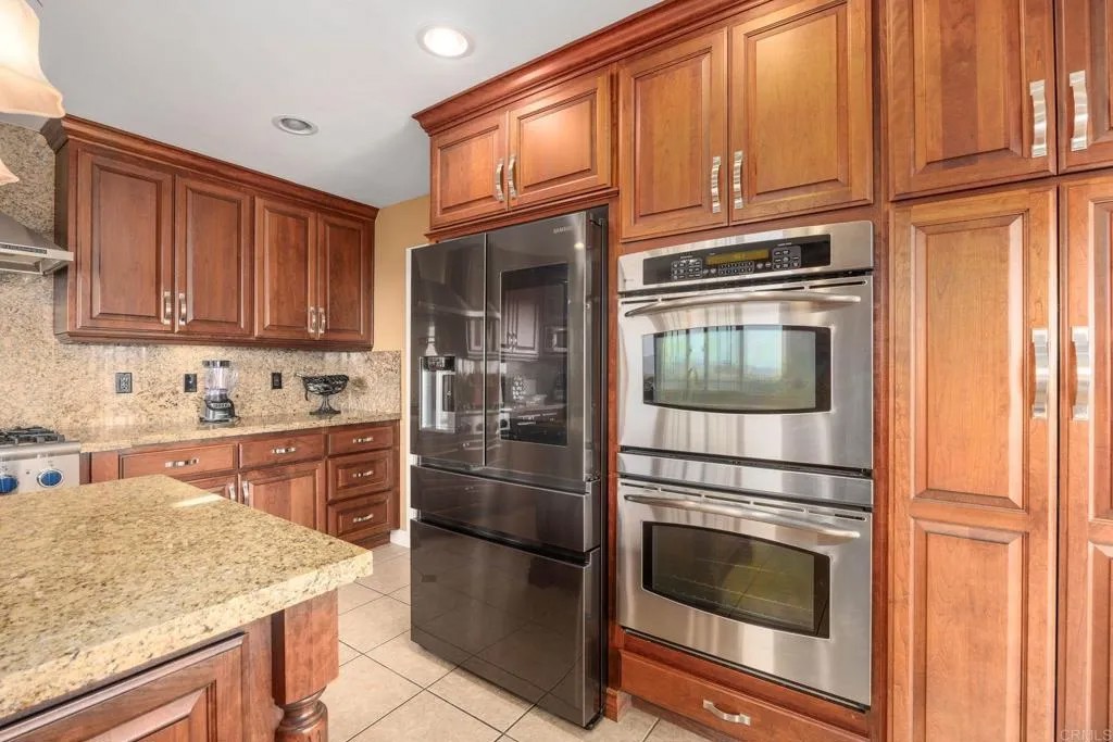 8618 Sky Rim Drive