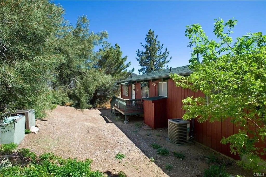 Photo of 2008 Pioneer Way, Pine Mountain Club, CA 93222 (MLS # SR26006875)