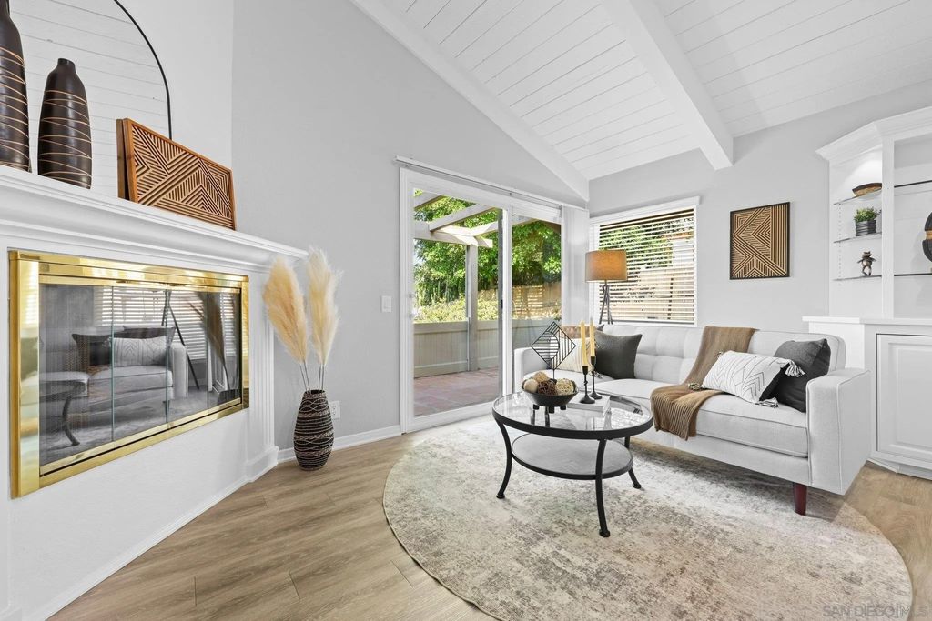 Photo of 5673 Lake Murray Blvd #B, La Mesa, CA 91942 (MLS # 260005339)