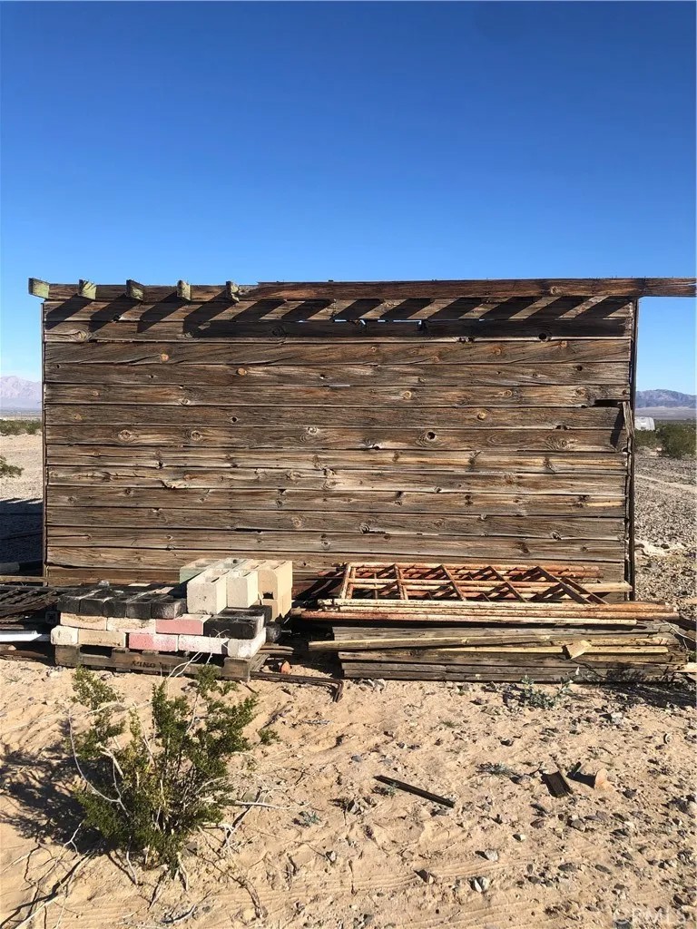 0 29 Palms Hwy/ South St