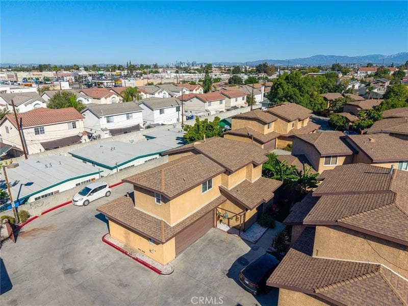 4802 Santa Ana G