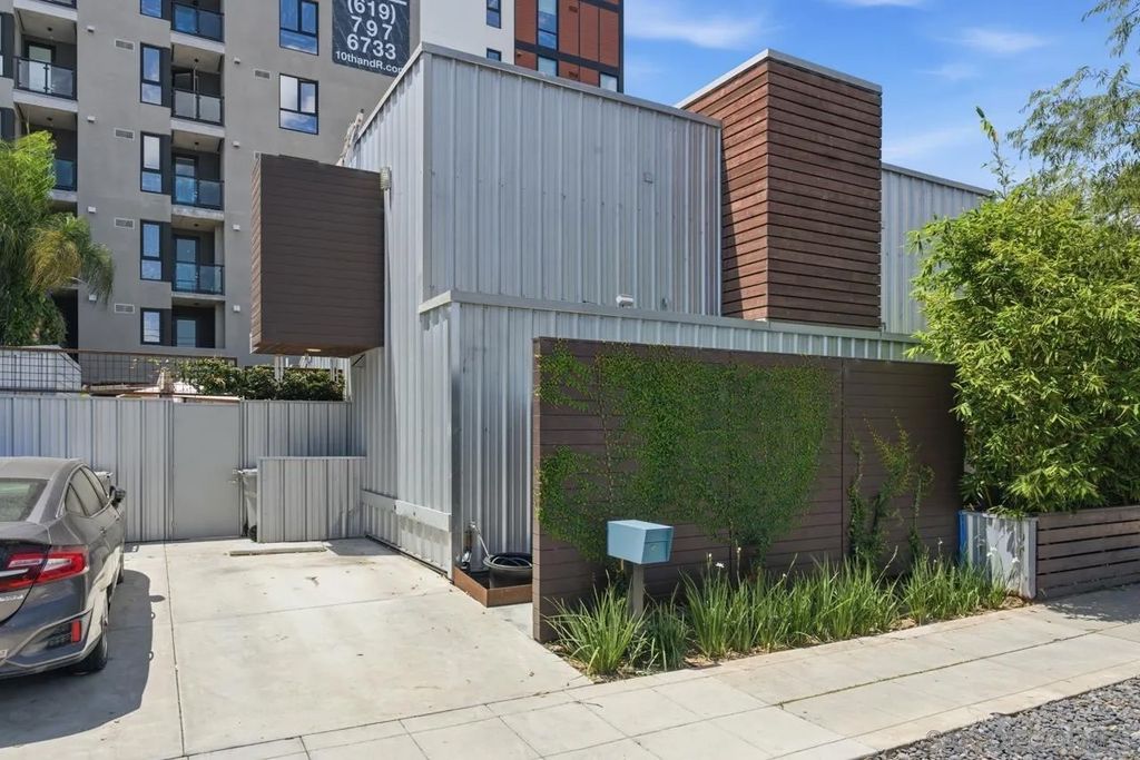 Photo of 1007 Robinson Ave, San Diego, CA 92103 (MLS # 260013933)