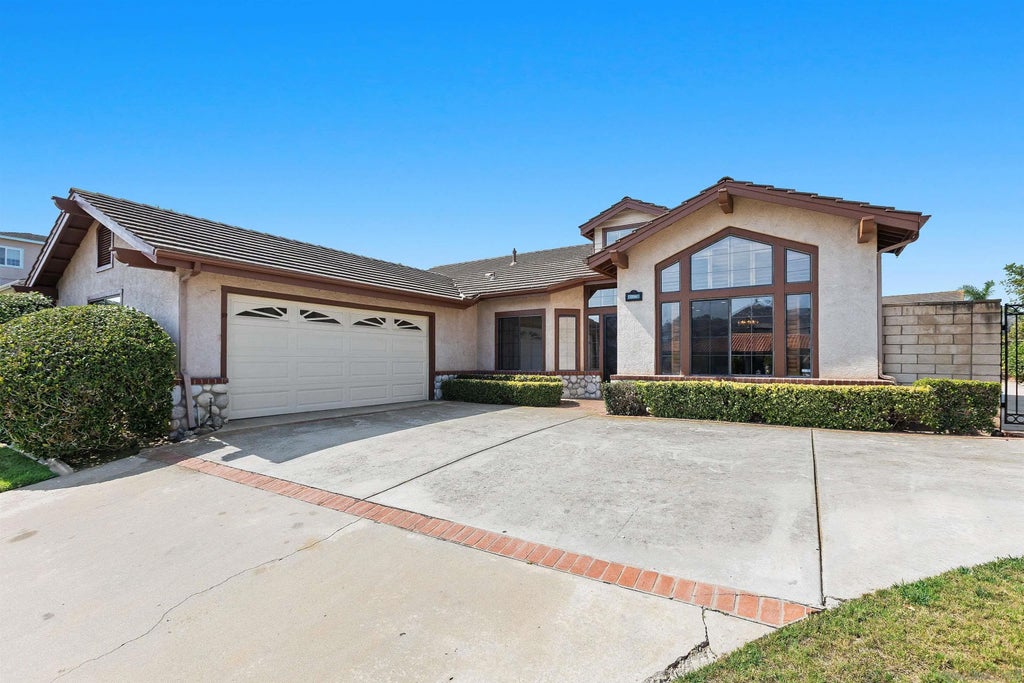 Photo of 1693 W Country Club, Escondido, CA 92026 (MLS # 260023548)