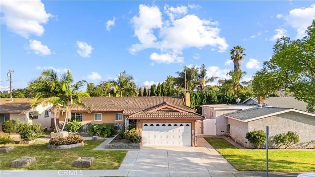 3124 W Graciosa
