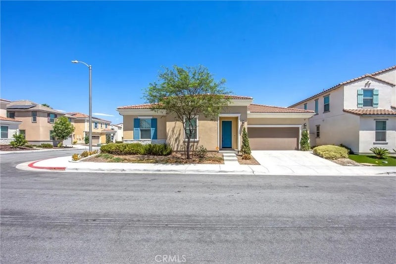 493 N Pinewood