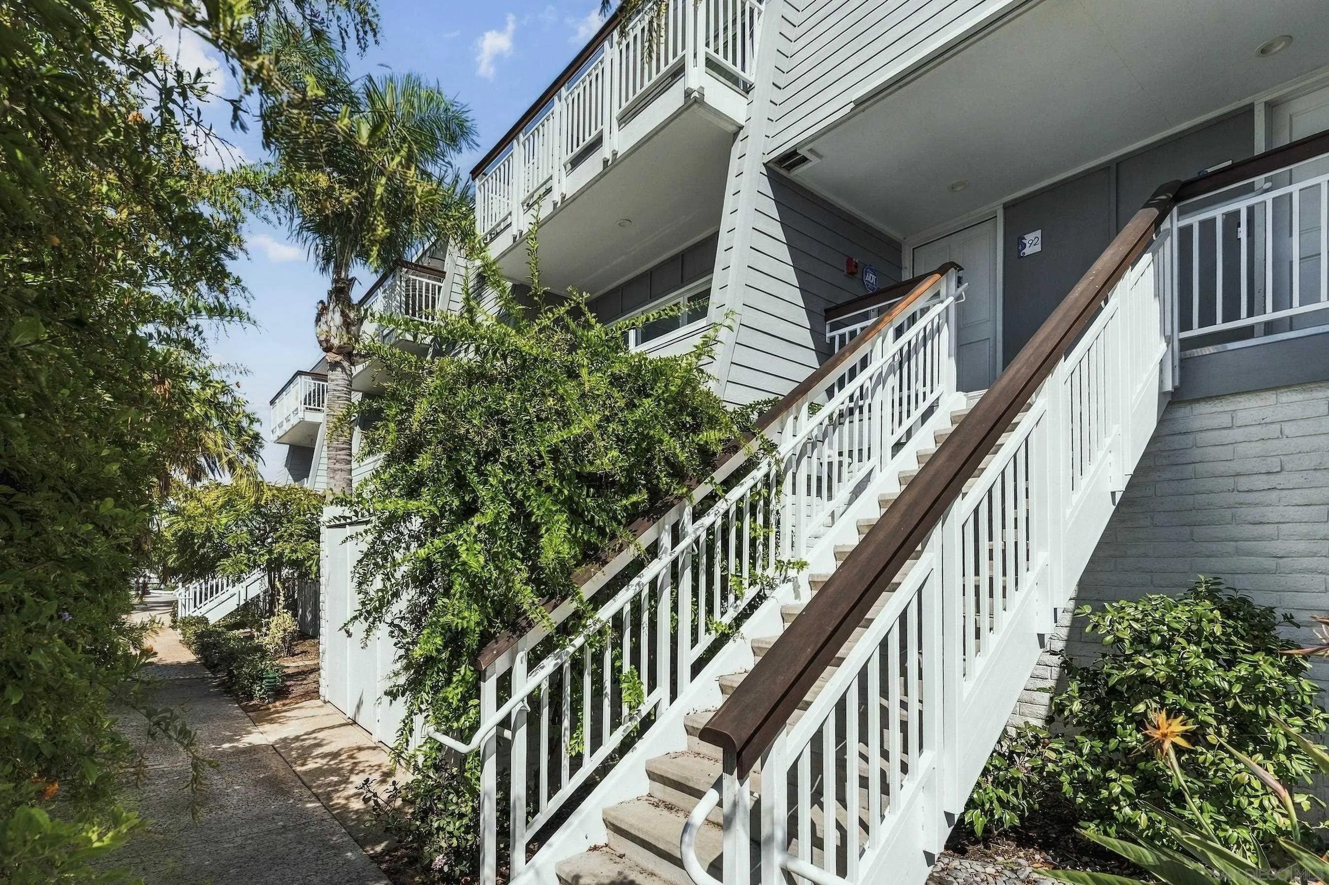 92 Montego Ct