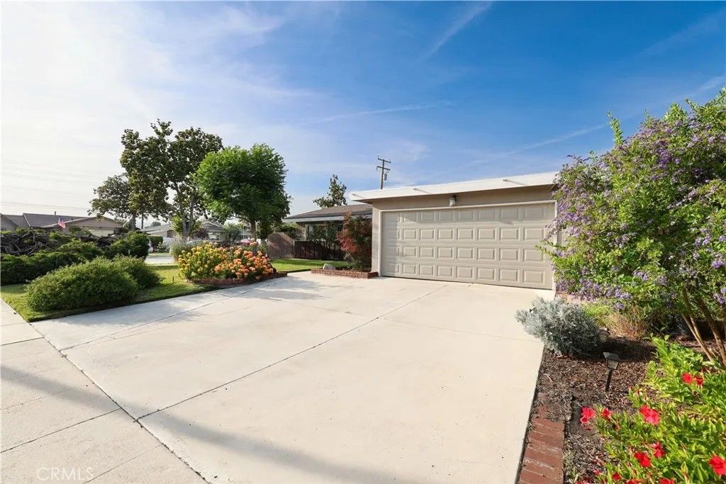 Photo of 1935 9th St, La Verne, CA 91750 (MLS # TR26092127)