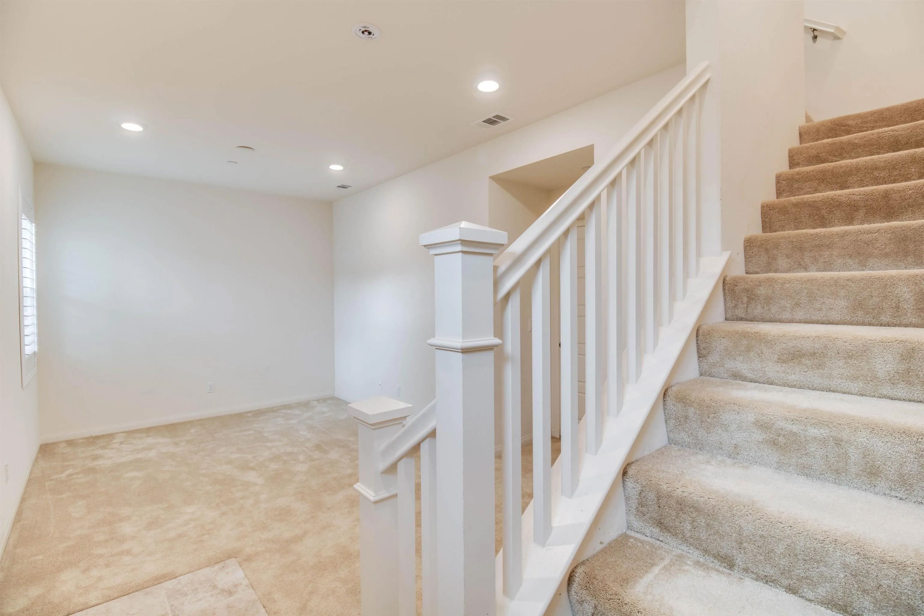 6012 Village Center Loop Rd 35