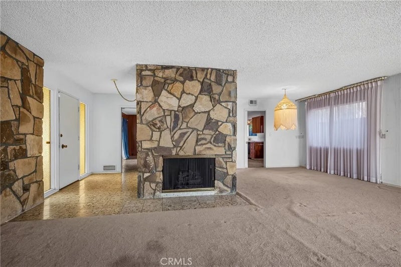 22864 Minona Drive