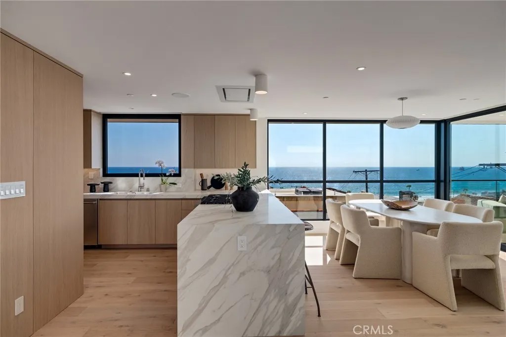 228 Moonstone