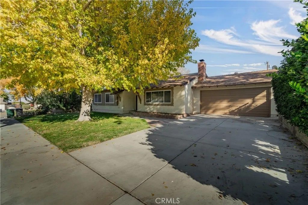 Photo of 41852 Shain Lane, Lancaster, CA 93536 (MLS # SR26011081)