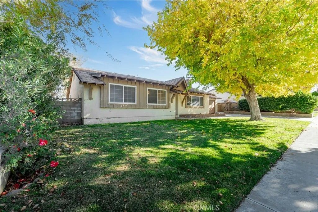 Photo of 41852 Shain Lane, Lancaster, CA 93536 (MLS # SR26011081)