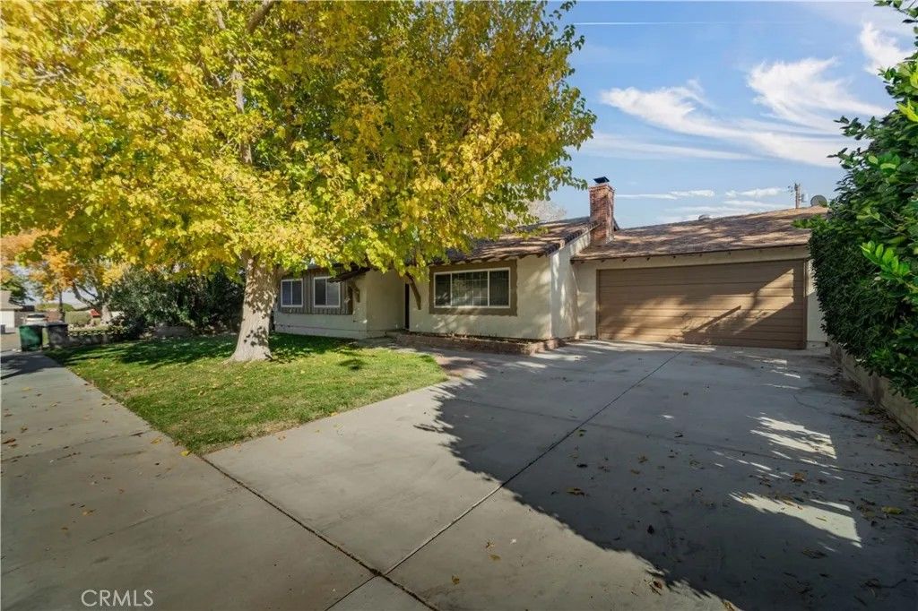 Photo of 41852 Shain Lane, Lancaster, CA 93536 (MLS # SR26011081)