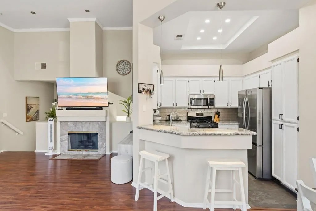 11354 Via Rancho San Diego F