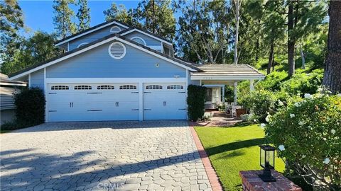 Photo of 7324 Woodvale Court, West Hills, CA 91307 (MLS # SR26058486)
