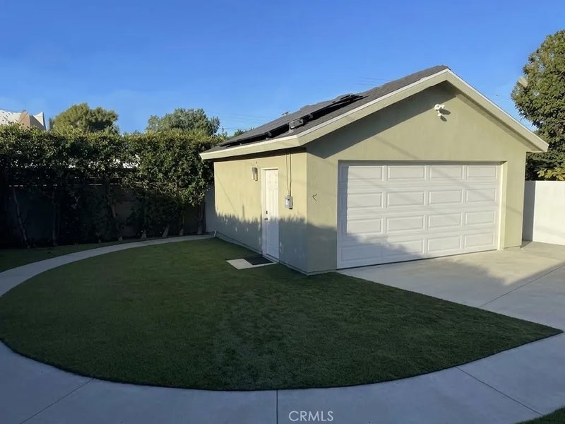 851 N Cordova