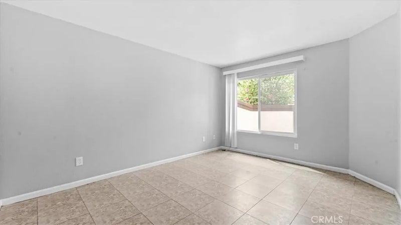 406 N Imperial D